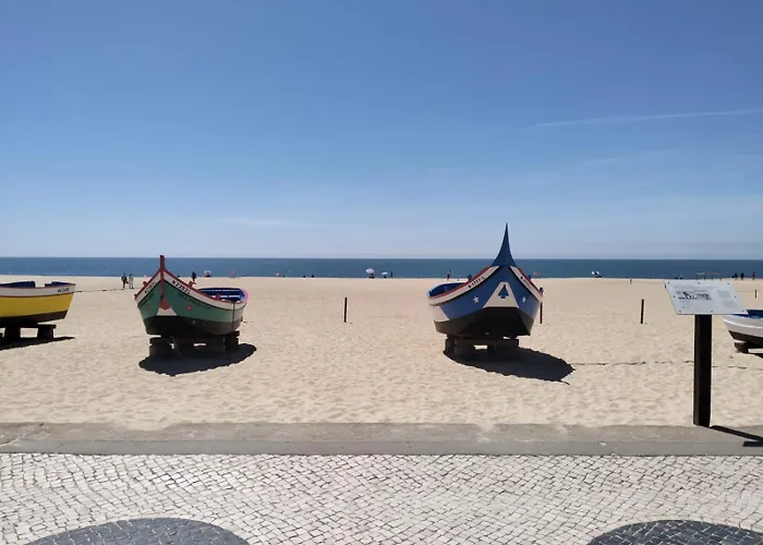 Martins Nazare Land's Hause פטיאס
